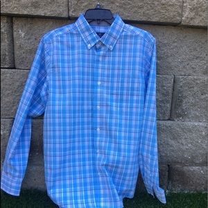 Men’s button down long sleeve shirt